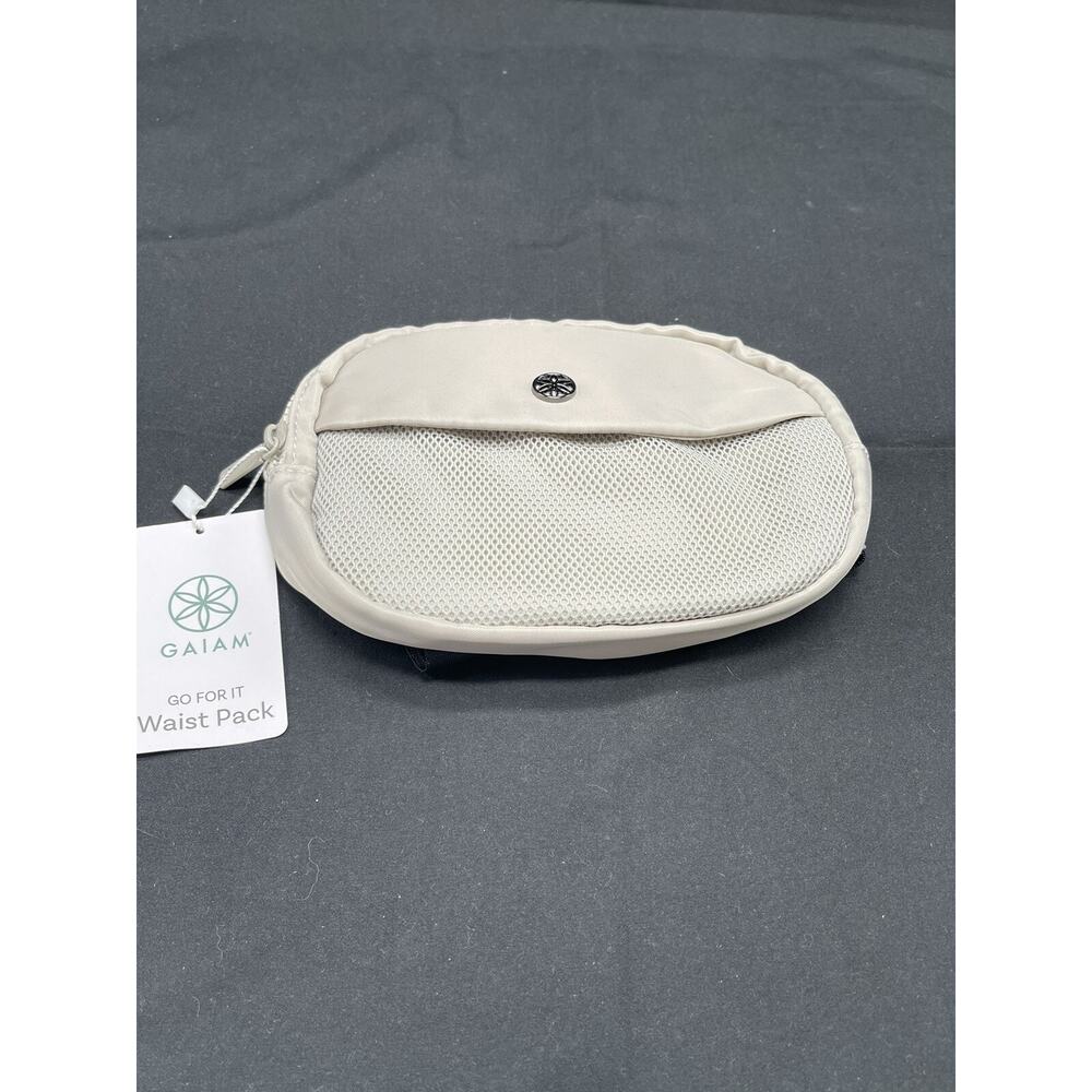 Gaiam Running Pack Exercise Fitness Fanny Pack Waist Pack Gray NWT